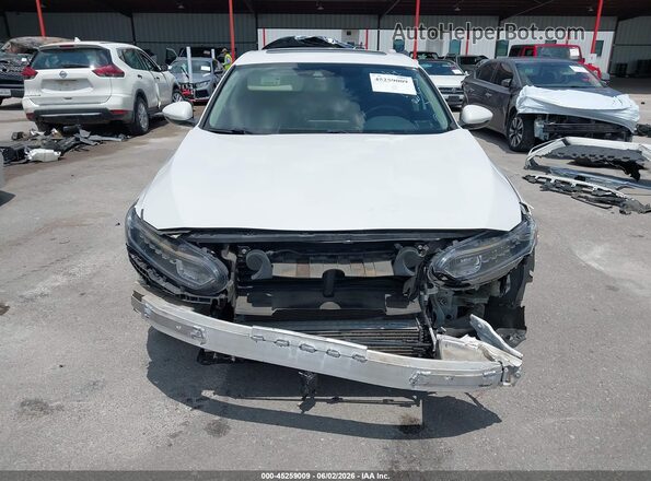 1HGCV1F56LA027470 2020 HONDA ACCORD White Вид задньої частини салону