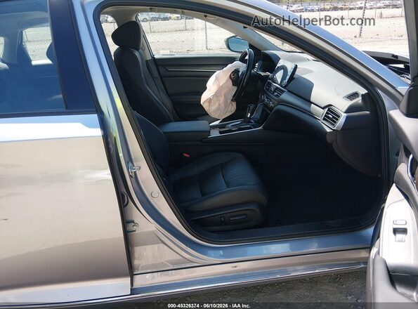 1HGCV1F57LA133216 2020 HONDA ACCORD Silver Вид салону спереду