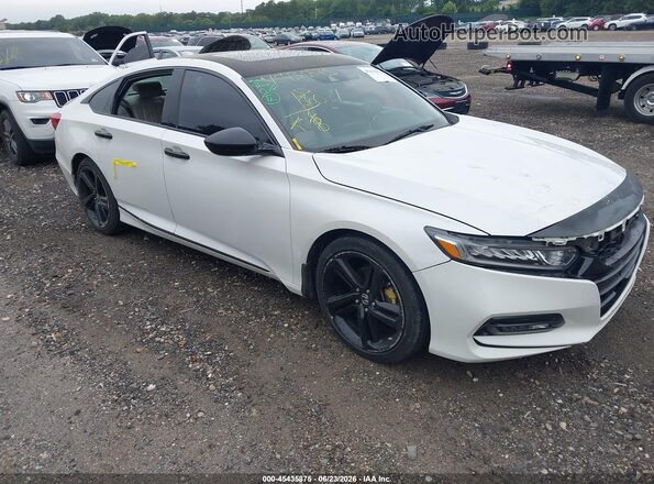 1HGCV1F5XKA147156 2019 HONDA ACCORD White Front view