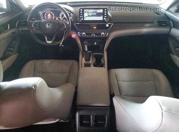 1HGCV1F90JA069441 2018 HONDA ACCORD Silver Vista del salpicadero