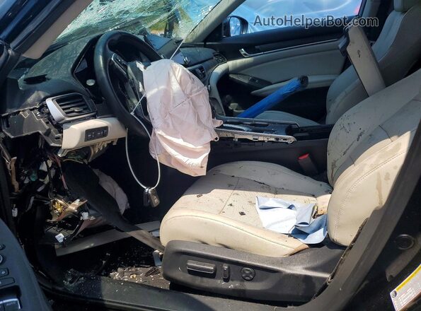 1HGCV1F92JA132975 2018 HONDA ACCORD Black Front interior view