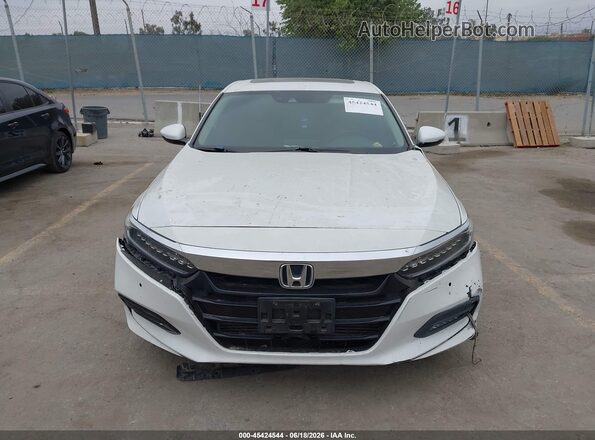 1HGCV1F95JA070889 2018 HONDA ACCORD White Սարքավորումների վահանակի տեսք
