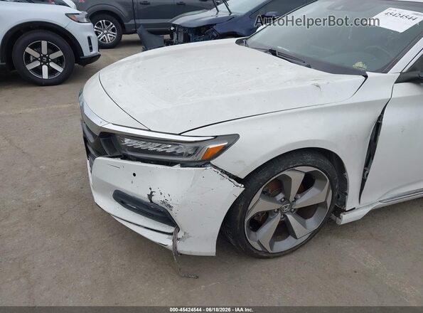 1HGCV1F95JA070889 2018 HONDA ACCORD White 