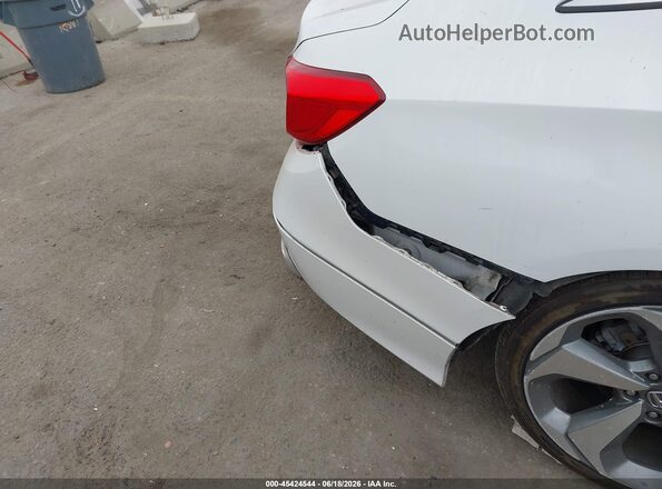1HGCV1F95JA070889 2018 HONDA ACCORD White 