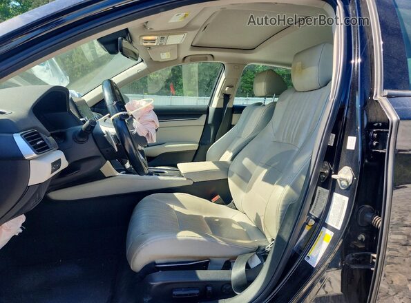 1HGCV1F96JA032913 2018 HONDA ACCORD Black Front interior view
