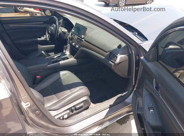 1HGCV1F96JA138018 2018 HONDA ACCORD Gray Front interior view