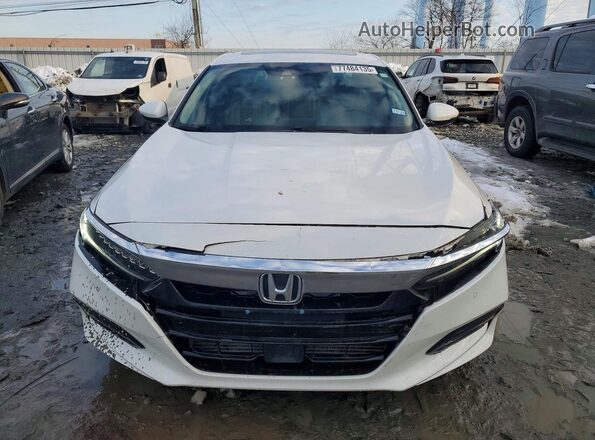 1HGCV1F96JA186683 2018 HONDA ACCORD White 