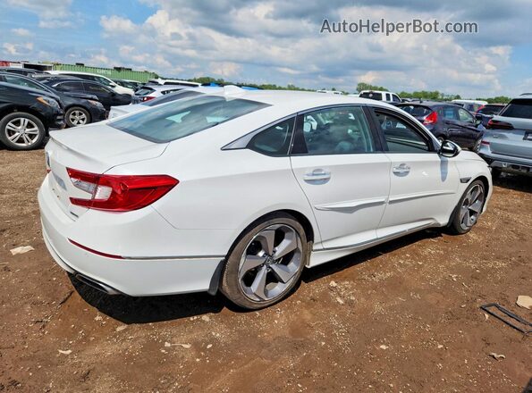 1HGCV1F97JA066360 2018 HONDA ACCORD White Задня права чверть
