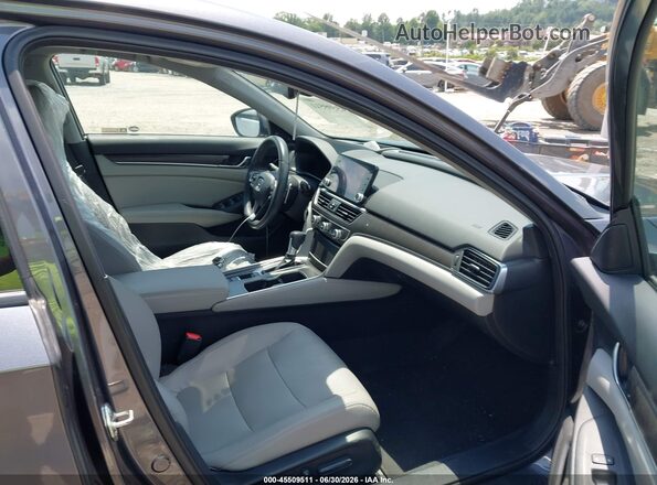 1HGCV1F9XJA138071 2018 HONDA ACCORD Gray Вид салону спереду
