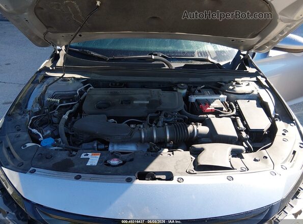 1HGCV2E30JA047104 2018 HONDA ACCORD Silver უკანა ხედი