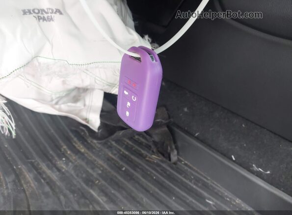 1HGCV2F32JA048687 2018 HONDA ACCORD White Widok deski rozdzielczej