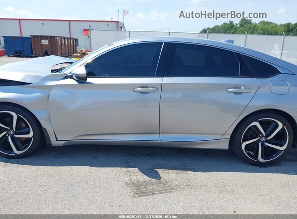 1HGCV2F32LA029656 2020 HONDA ACCORD Серебряный Вид задней части салона