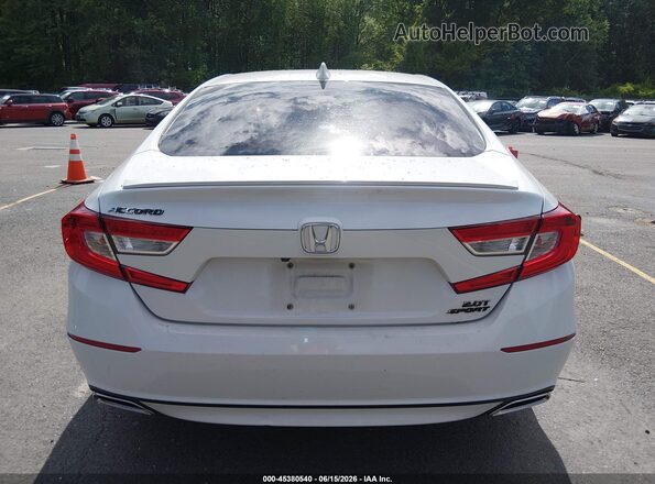 1HGCV2F33JA040842 2018 HONDA ACCORD White 