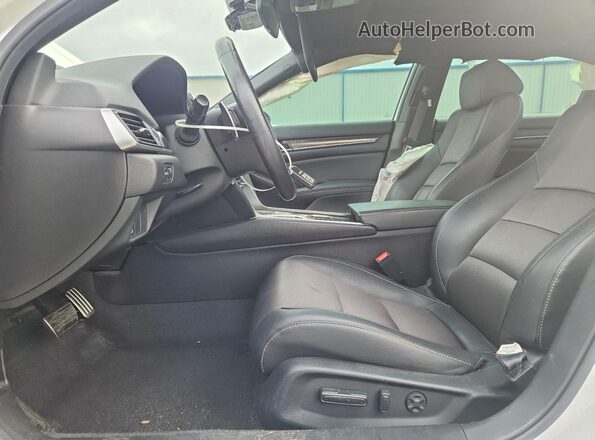1HGCV2F33LA031884 2020 HONDA ACCORD Белый Вид салона спереди