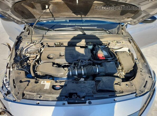 1HGCV2F34MA010723 2021 HONDA ACCORD Серебряный Вид задней части салона