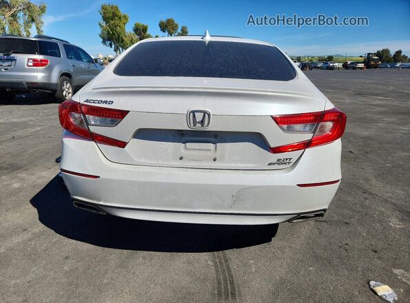 1HGCV2F36JA027681 2018 HONDA ACCORD White 