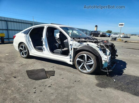 1HGCV2F36JA027681 2018 HONDA ACCORD White 