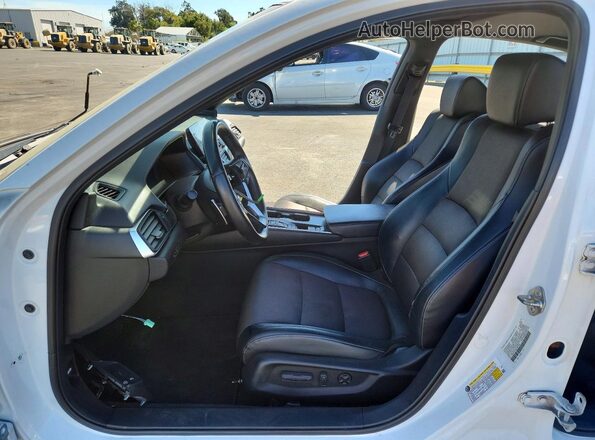 1HGCV2F36JA027681 2018 HONDA ACCORD White 