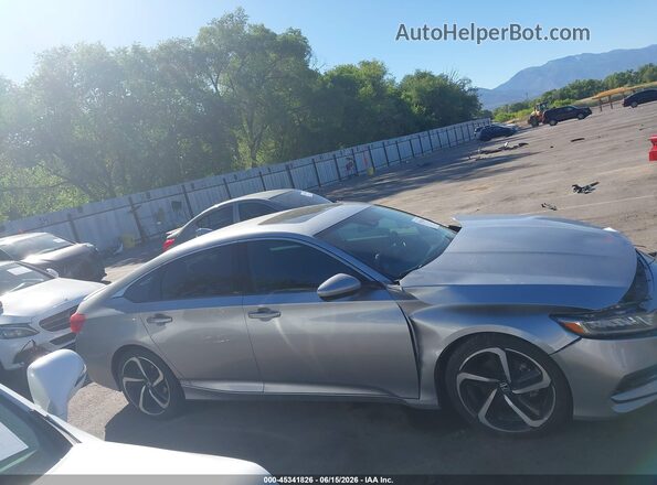 1HGCV2F36JA047672 2018 HONDA ACCORD Silver Вид задньої частини салону