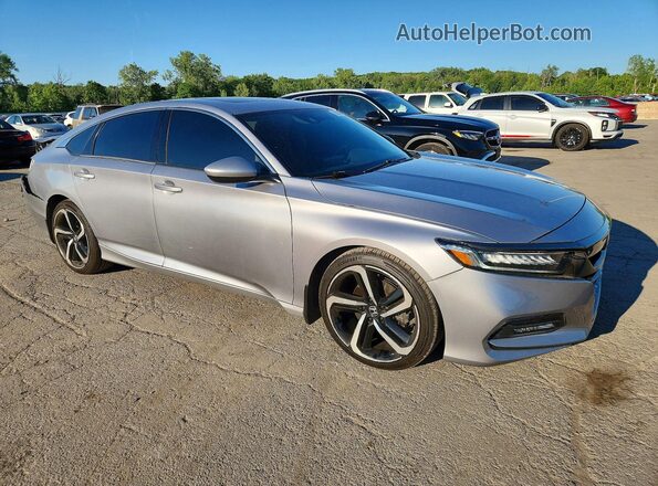 1HGCV2F37JA002966 2018 HONDA ACCORD Silver Przód prawy