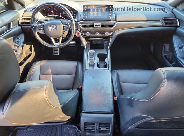 1HGCV2F37JA002966 2018 HONDA ACCORD Silver Widok deski rozdzielczej