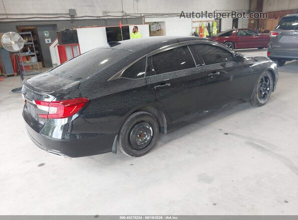 1HGCV2F37JA031805 2018 HONDA ACCORD Черный Задняя правая четверть