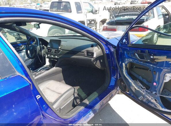 1HGCV2F37KA010793 2019 HONDA ACCORD Синий Вид салона спереди