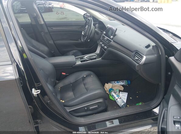 1HGCV2F51JA006206 2018 HONDA ACCORD Black Widok wnętrza z przodu