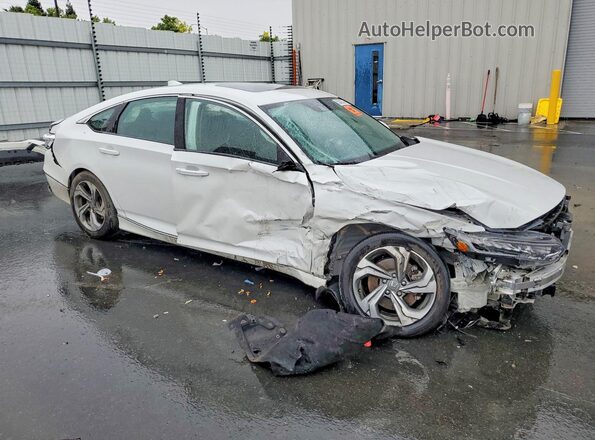 1HGCV2F53JA023475 2018 HONDA ACCORD White Delantero derecho