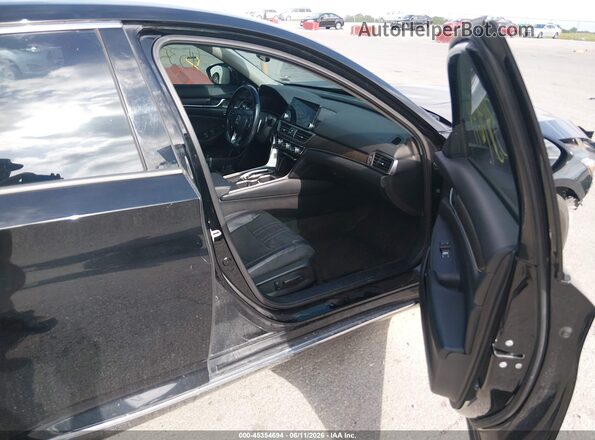 1HGCV2F54JA020536 2018 HONDA ACCORD Black Front interior view