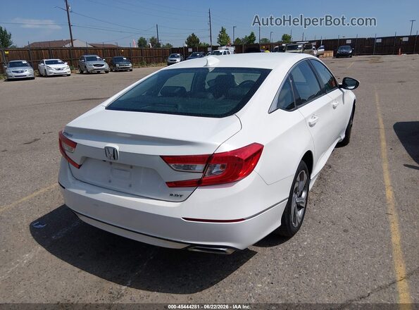 1HGCV2F57JA033961 2018 HONDA ACCORD Белый Задняя правая четверть