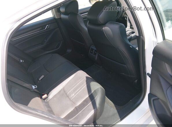 1HGCV2F57JA033961 2018 HONDA ACCORD Белый Вид наклейки с VIN-кодом