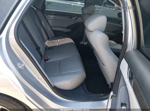 1HGCV2F59JA018684 2018 HONDA ACCORD Silver 