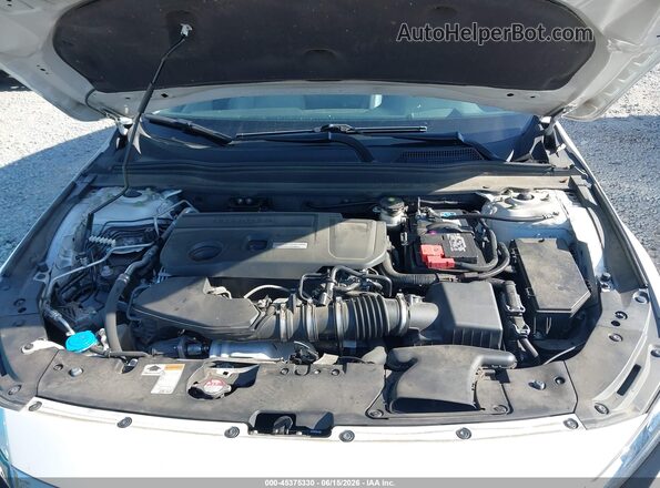 1HGCV2F94JA008065 2018 HONDA ACCORD White უკანა ხედი