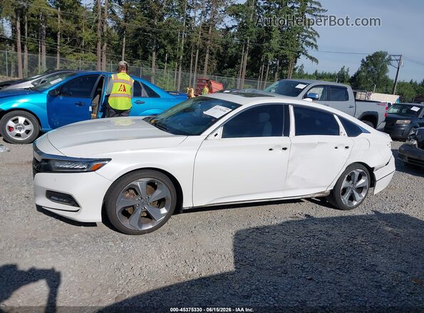 1HGCV2F94JA008065 2018 HONDA ACCORD White 