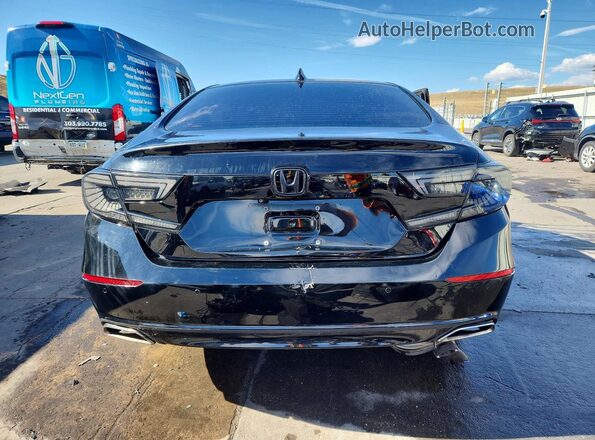 1HGCV2F98KA005722 2019 HONDA ACCORD Black Widok z tyłu