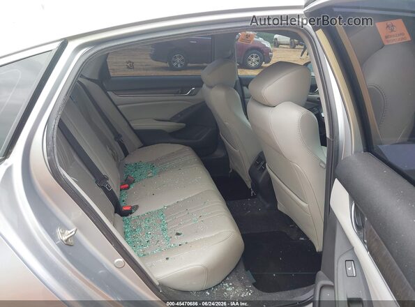 1HGCV2F9XKA024918 2019 HONDA ACCORD Silver VIN sticker view