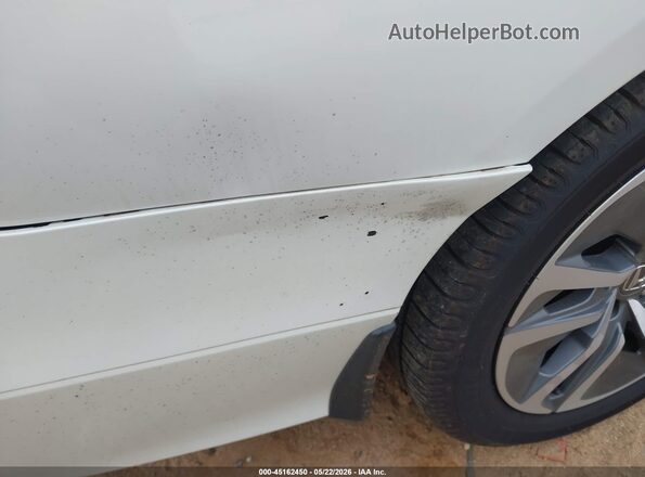 1HGCV3F17JA000882 2018 HONDA ACCORD HYBRID White 
