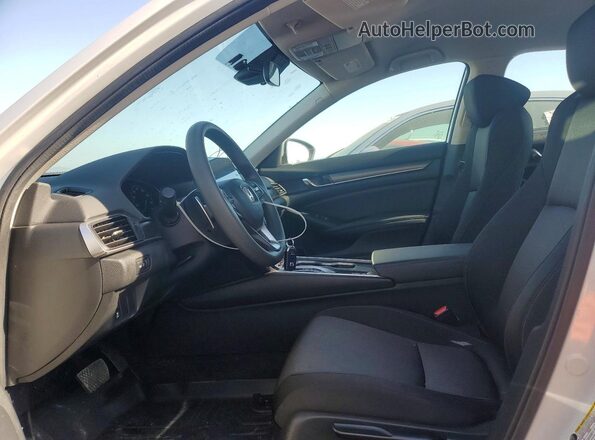 1HGCV3F18KA020320 2019 HONDA ACCORD White Вид салону спереду