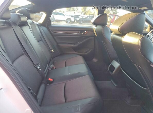 1HGCV3F26NA043852 2022 HONDA ACCORD White Widok tylnych siedzeń