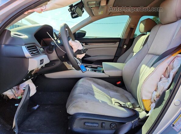 1HGCV3F43LA006448 2020 HONDA ACCORD Silver Front interior view