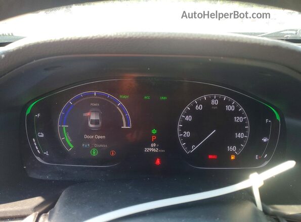1HGCV3F44JA012059 2018 HONDA ACCORD Черный Вид щитка приборов