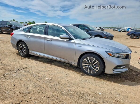 1HGCV3F45KA002982 2019 HONDA ACCORD Silver Delantero derecho