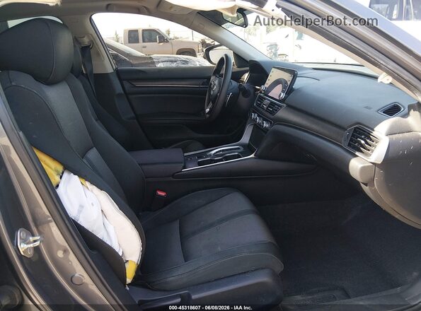 1HGCV3F45KA016462 2019 HONDA ACCORD Gray Вид салону спереду