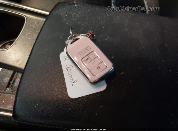 1HGCV3F53JA014863 2018 HONDA ACCORD Silver Առջևի վահանակի տեսք