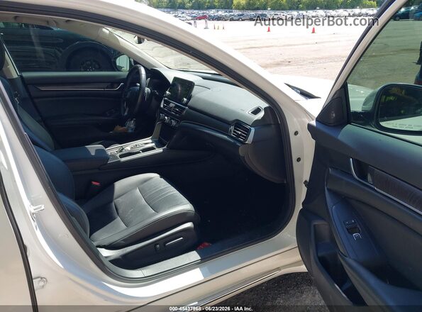 1HGCV3F53NA029630 2022 HONDA ACCORD White Front interior view