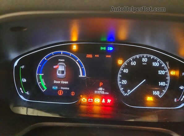 1HGCV3F57JA009195 2018 HONDA ACCORD White Vista del cuadro de instrumentos