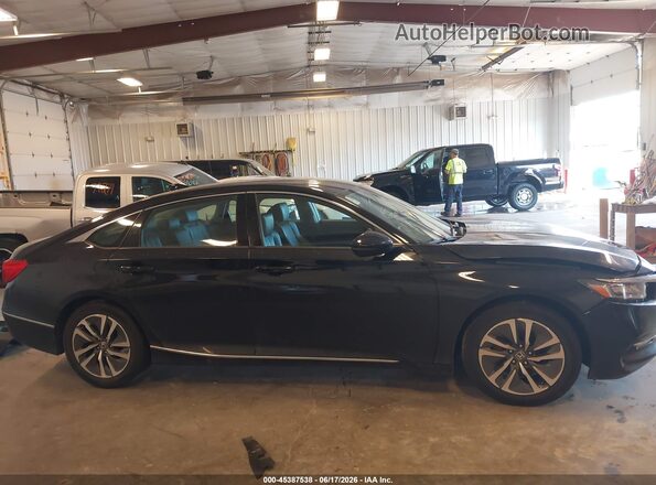 1HGCV3F59JA002216 2018 HONDA ACCORD Black Rear interior view