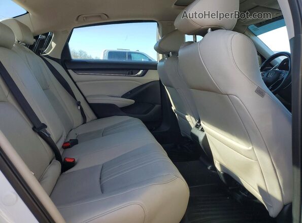 1HGCV3F59KA006686 2019 HONDA ACCORD White უკანა სავარძლების ხედი