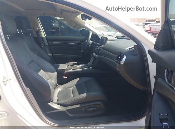 1HGCV3F90LA006919 2020 HONDA ACCORD Белый Вид салона спереди
